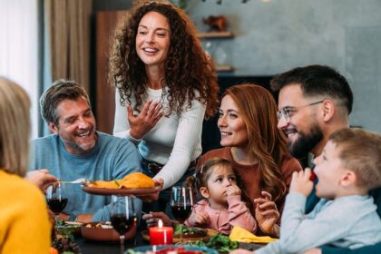 Celebrity chef says military lesson is key to keeping families together