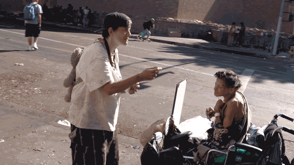 EXCLUSIVE: Inside LA's homeless hellscape â unlikely critics blast Dems as GOP hopeful tours Skid Row
