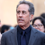 Jerry Seinfeld turns tables on radical anti-Israel agitators after chaotic Chicago stunt backfires